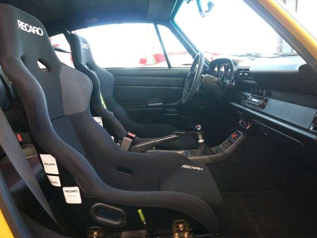 ９１１ ９１１カレラ　クーペＩＩ　ＧＴ２仕様　正規Ｄ車　ディーラー整備記録　（スピードイエロー）（39枚目）