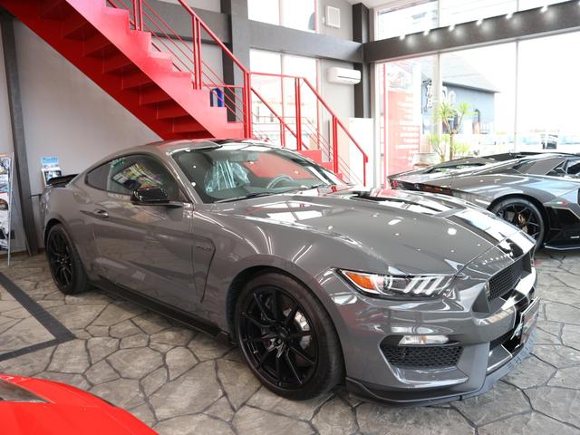 マスタング シェルビーGT350 フルオリジナル国内1オーナー(BCD輸入車輛) レーシングストライプ 純正RECARO マグネライドダンピングシステム ブレンボ製ブレーキ パフォーマンスエギゾースト タワーバー アップルカープレイ(5枚目)