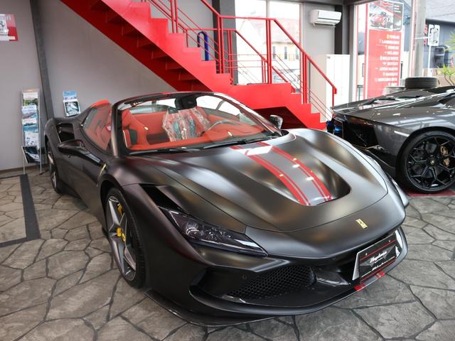 F8スパイダー F1 DCT レーシングシート(トリコロールstripe) ワンオーナー車/フルディーラー整備記録簿/OP1000オーバー/フルボディステルスPPF施工/内外装EGカーボン/LEDハンドル/ダイヤモンドカット鍛造20AW(チタンボルト)/Fリフター(3枚目)