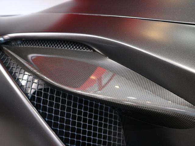 F8スパイダー F1 DCT レーシングシート(トリコロールstripe) ワンオーナー車/フルディーラー整備記録簿/OP1000オーバー/フルボディステルスPPF施工/内外装EGカーボン/LEDハンドル/ダイヤモンドカット鍛造20AW(チタンボルト)/Fリフター(18枚目)