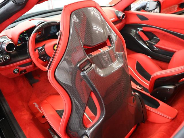 F8スパイダー F1 DCT レーシングシート(トリコロールstripe) ワンオーナー車/フルディーラー整備記録簿/OP1000オーバー/フルボディステルスPPF施工/内外装EGカーボン/LEDハンドル/ダイヤモンドカット鍛造20AW(チタンボルト)/Fリフター(30枚目)