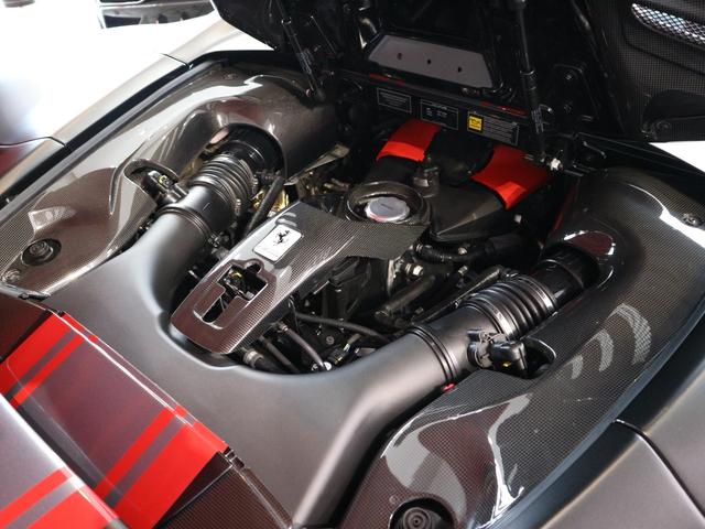 F8スパイダー F1 DCT レーシングシート(トリコロールstripe) ワンオーナー車/フルディーラー整備記録簿/OP1000オーバー/フルボディステルスPPF施工/内外装EGカーボン/LEDハンドル/ダイヤモンドカット鍛造20AW(チタンボルト)/Fリフター(58枚目)