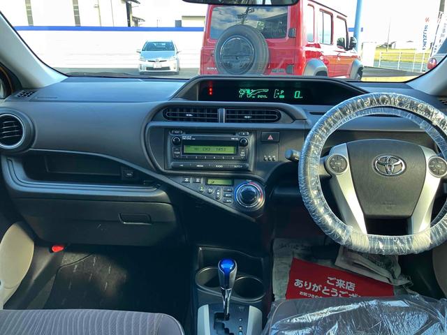 アクア G ETC アルミホイール オートライト スマートキー 電動格納ミラー シートヒーター CVT 衝突安全ボディ ABS ESC CD ミュージックプレイヤー接続可 エアコン パワーステアリング(2枚目)