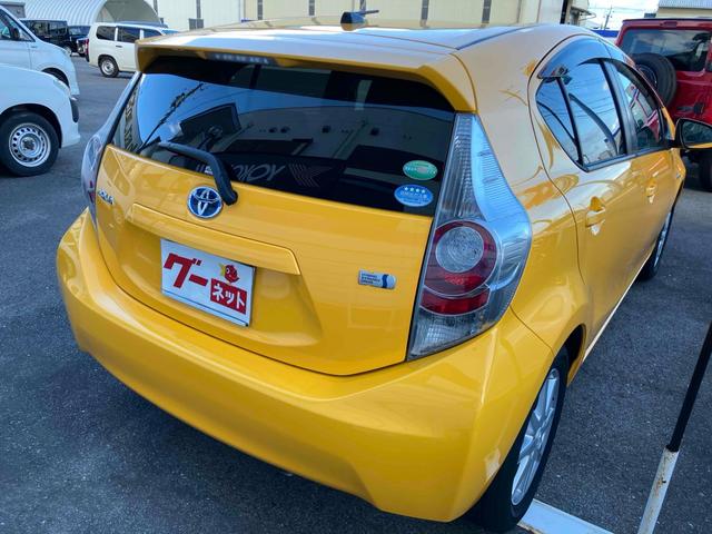 アクア G ETC アルミホイール オートライト スマートキー 電動格納ミラー シートヒーター CVT 衝突安全ボディ ABS ESC CD ミュージックプレイヤー接続可 エアコン パワーステアリング(16枚目)