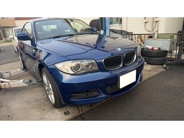 １シリーズ １３５ｉ　６速ＭＴ　純正ＨＤＤナビ　レザーパワーシート　セルモーター交換済（2枚目）