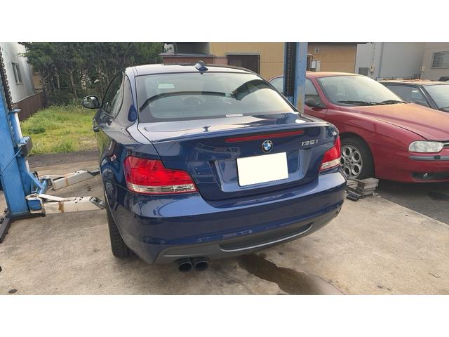 １シリーズ １３５ｉ　６速ＭＴ　純正ＨＤＤナビ　レザーパワーシート　セルモーター交換済（3枚目）