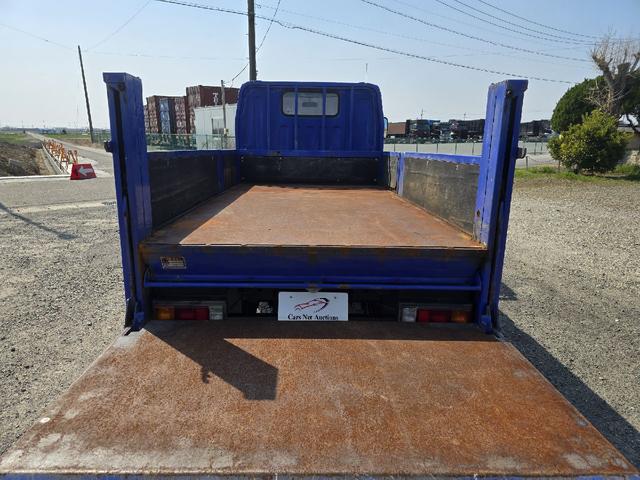 キャンター 　カスタム　３ｔ　パワーゲート　ディーゼルターボ　５ＭＴ　クラッチペダル　キーレス　最大積載量３０００ＫＧ　パワーゲート８００ＫＧ　メッキパーツ　エアコン　電動格納ミラー（11枚目）