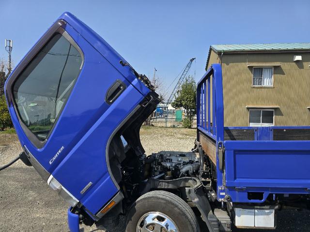 キャンター 　カスタム　３ｔ　パワーゲート　ディーゼルターボ　５ＭＴ　クラッチペダル　キーレス　最大積載量３０００ＫＧ　パワーゲート８００ＫＧ　メッキパーツ　エアコン　電動格納ミラー（47枚目）