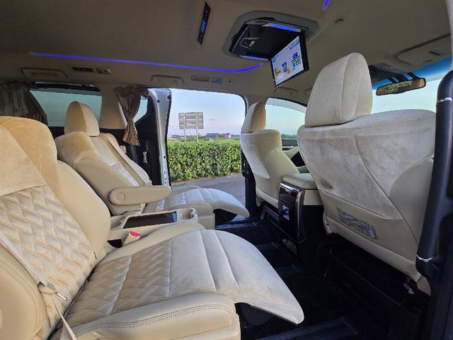 アルファードハイブリッド Ｇ　フルモデリスタエアロ　レーダークルーズコントロール　プリクラッシュセーフティ　ＡＬＰＩＮＥフリップダウンモニター　両側パワースライドドア　前後シーケンシャルウィンカー　パワートランク　フルセグテレビ（23枚目）