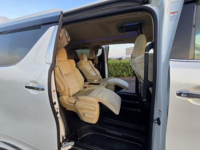 アルファードハイブリッド Ｇ　フルモデリスタエアロ　レーダークルーズコントロール　プリクラッシュセーフティ　ＡＬＰＩＮＥフリップダウンモニター　両側パワースライドドア　前後シーケンシャルウィンカー　パワートランク　フルセグテレビ（25枚目）