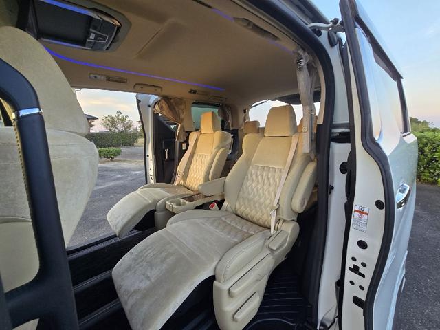 アルファードハイブリッド Ｇ　フルモデリスタエアロ　レーダークルーズコントロール　プリクラッシュセーフティ　ＡＬＰＩＮＥフリップダウンモニター　両側パワースライドドア　前後シーケンシャルウィンカー　パワートランク　フルセグテレビ（26枚目）