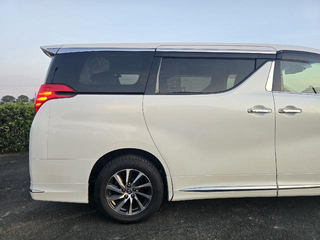アルファードハイブリッド Ｇ　フルモデリスタエアロ　レーダークルーズコントロール　プリクラッシュセーフティ　ＡＬＰＩＮＥフリップダウンモニター　両側パワースライドドア　前後シーケンシャルウィンカー　パワートランク　フルセグテレビ（77枚目）