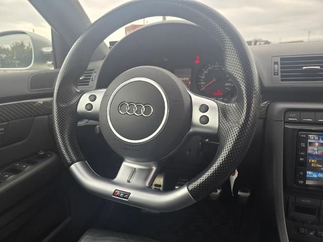 ＲＳ４ 　左ハンドル　６速マニュアル　サンルーフ　カーボンインテリア　スーパースプリントマフラー　記録簿　スペアキー　ナビ　バックカメラ　プッシュスタート　レザースポーツシート（28枚目）