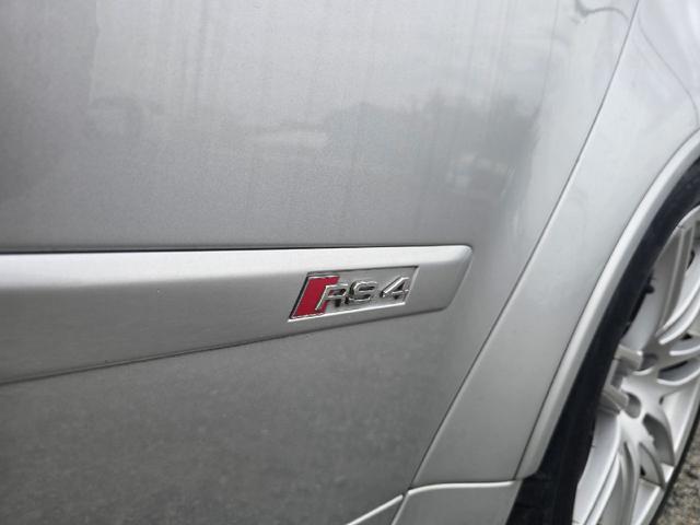 ＲＳ４ 　左ハンドル　６速マニュアル　サンルーフ　カーボンインテリア　スーパースプリントマフラー　記録簿　スペアキー　ナビ　バックカメラ　プッシュスタート　レザースポーツシート（40枚目）