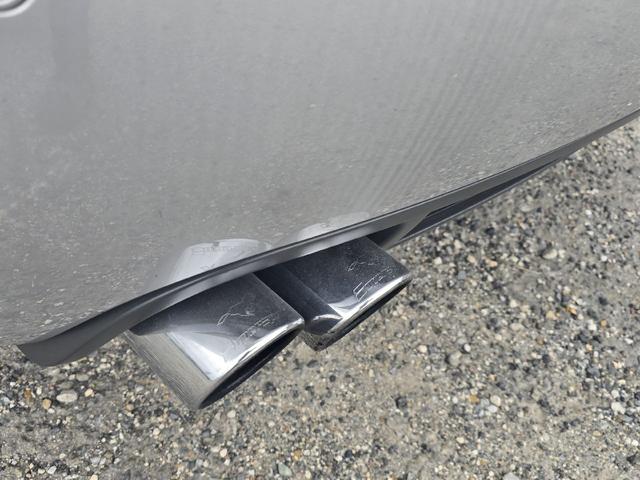 ＲＳ４ 　左ハンドル　６速マニュアル　サンルーフ　カーボンインテリア　スーパースプリントマフラー　記録簿　スペアキー　ナビ　バックカメラ　プッシュスタート　レザースポーツシート（42枚目）