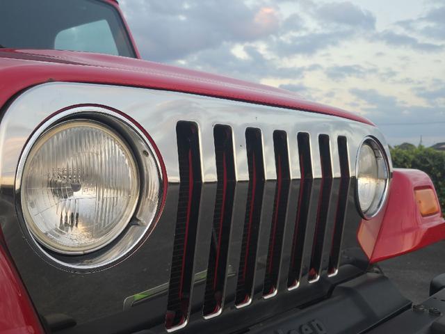 ヘッドライトの黄ばみやくすみはございません。