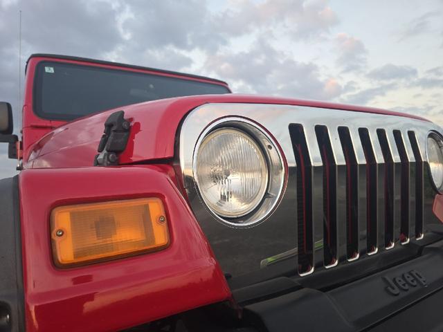 ヘッドライトの黄ばみやくすみはございません。