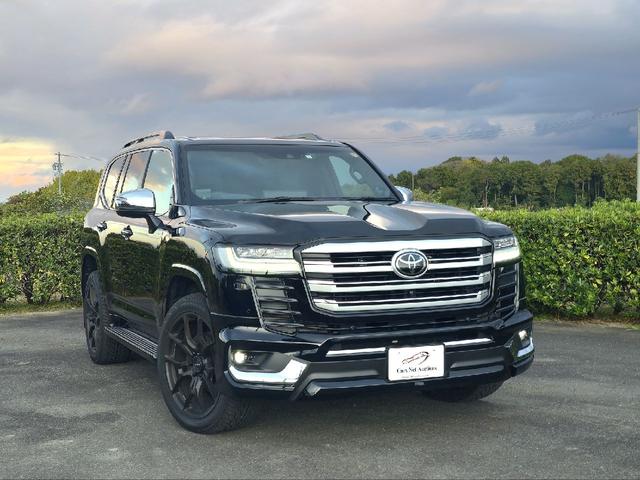 外装に目立つ傷や凹みは見当たりません。