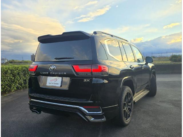 外装に目立つ傷や凹みは見当たりません。