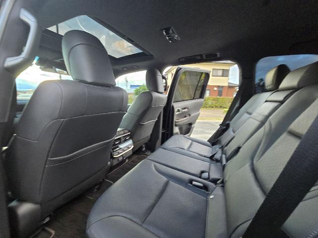 内装のダメージはございません。シートのしわやきれもございません。禁煙車、ペット乗車歴なし！