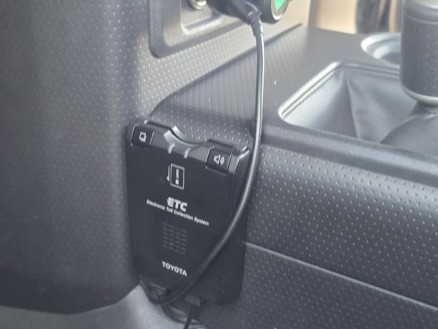 ＦＪクルーザー ベースグレード　４ＷＤ　ビルシュタインサスペンション　クルーズコントロール　クリアランスソナー　テレビ　ナビ　バックカメラ　ＢＬＵＥＴＯＯＴＨオーディオ　４本出しマフラー　ツートンカラー　ドライブレコーダー　ＥＴＣ（40枚目）