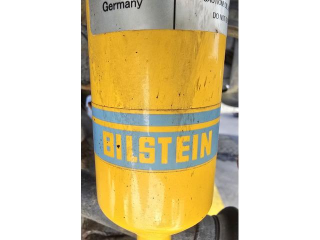 ＦＪクルーザー ベースグレード　４ＷＤ　ビルシュタインサスペンション　クルーズコントロール　クリアランスソナー　テレビ　ナビ　バックカメラ　ＢＬＵＥＴＯＯＴＨオーディオ　４本出しマフラー　ツートンカラー　ドライブレコーダー　ＥＴＣ（52枚目）