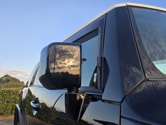 ＦＪクルーザー ベースグレード　４ＷＤ　ビルシュタインサスペンション　クルーズコントロール　クリアランスソナー　テレビ　ナビ　バックカメラ　ＢＬＵＥＴＯＯＴＨオーディオ　４本出しマフラー　ツートンカラー　ドライブレコーダー　ＥＴＣ（62枚目）