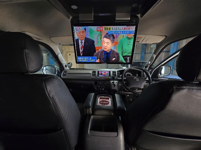 ハイエースバン ロングスーパーＧＬ　４ＷＤ　ディーゼルターボ　３，０００ｃｃ　１０インチアルパインフリップダウンモニター　社外スピーカー　テレビ　バックカメラ　ナビ　リアエアコン　ＡＣ１００Ｖ　電動格納ミラー　５ドア　ＤＶＤ再生　ＥＴＣ（12枚目）