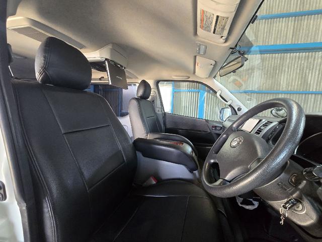 ハイエースバン ロングスーパーＧＬ　４ＷＤ　ディーゼルターボ　３，０００ｃｃ　１０インチアルパインフリップダウンモニター　社外スピーカー　テレビ　バックカメラ　ナビ　リアエアコン　ＡＣ１００Ｖ　電動格納ミラー　５ドア　ＤＶＤ再生　ＥＴＣ（18枚目）