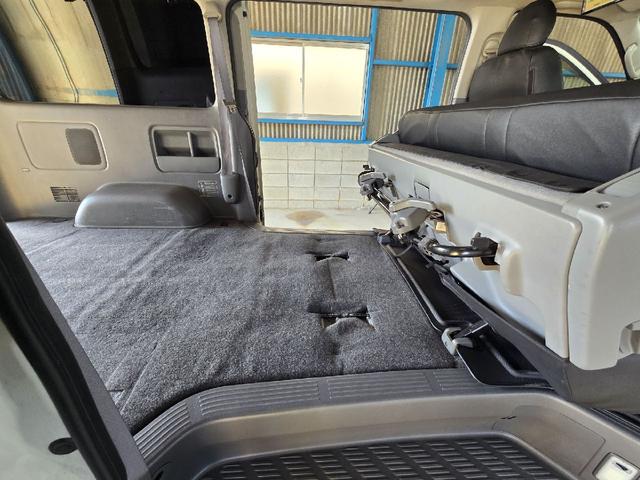 ハイエースバン ロングスーパーＧＬ　４ＷＤ　ディーゼルターボ　３，０００ｃｃ　１０インチアルパインフリップダウンモニター　社外スピーカー　テレビ　バックカメラ　ナビ　リアエアコン　ＡＣ１００Ｖ　電動格納ミラー　５ドア　ＤＶＤ再生　ＥＴＣ（34枚目）