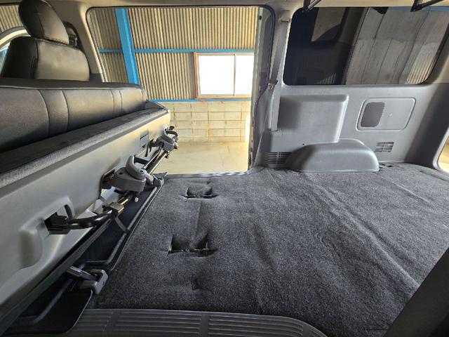 ハイエースバン ロングスーパーＧＬ　４ＷＤ　ディーゼルターボ　３，０００ｃｃ　１０インチアルパインフリップダウンモニター　社外スピーカー　テレビ　バックカメラ　ナビ　リアエアコン　ＡＣ１００Ｖ　電動格納ミラー　５ドア　ＤＶＤ再生　ＥＴＣ（35枚目）