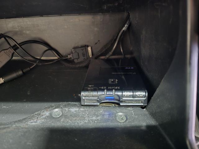 ハイエースバン ロングスーパーＧＬ　４ＷＤ　ディーゼルターボ　３，０００ｃｃ　１０インチアルパインフリップダウンモニター　社外スピーカー　テレビ　バックカメラ　ナビ　リアエアコン　ＡＣ１００Ｖ　電動格納ミラー　５ドア　ＤＶＤ再生　ＥＴＣ（46枚目）