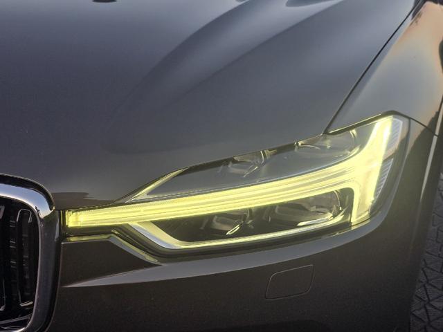 XC60 D4 AWD モーメンタム ディーゼルターボ 4WD ホワイトレザーシートインテリア アダプティブクルーズコントロール ブラインドスポットモニター 360°カメラ ハンズフリーパワートランク カープレイ シートヒーター ETC(58枚目)