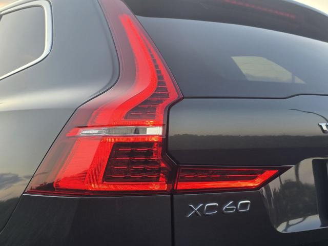 XC60 D4 AWD モーメンタム ディーゼルターボ 4WD ホワイトレザーシートインテリア アダプティブクルーズコントロール ブラインドスポットモニター 360°カメラ ハンズフリーパワートランク カープレイ シートヒーター ETC(60枚目)