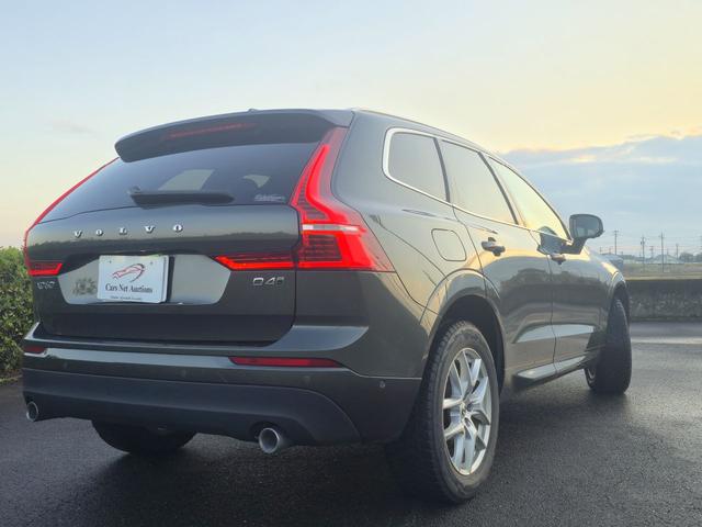 XC60 D4 AWD モーメンタム ディーゼルターボ 4WD ホワイトレザーシートインテリア アダプティブクルーズコントロール ブラインドスポットモニター 360°カメラ ハンズフリーパワートランク カープレイ シートヒーター ETC(63枚目)