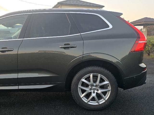 XC60 D4 AWD モーメンタム ディーゼルターボ 4WD ホワイトレザーシートインテリア アダプティブクルーズコントロール ブラインドスポットモニター 360°カメラ ハンズフリーパワートランク カープレイ シートヒーター ETC(65枚目)