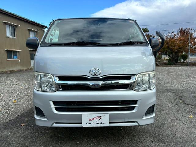 ハイエースバン ロングDX GLパッケージ ディーゼルターボ 後席エアコン 3,000cc BLUETOOTHオーディオ 社外ナビ テレビ バックカメラ 5ドア 社外アルミホイール 車検8年8月 AC100V ETC(5枚目)