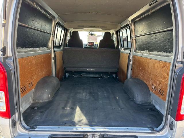 ハイエースバン ロングDX GLパッケージ ディーゼルターボ 後席エアコン 3,000cc BLUETOOTHオーディオ 社外ナビ テレビ バックカメラ 5ドア 社外アルミホイール 車検8年8月 AC100V ETC(20枚目)