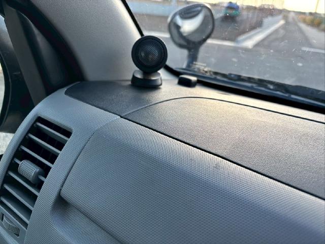 ハイエースバン ロングDX GLパッケージ ディーゼルターボ 後席エアコン 3,000cc BLUETOOTHオーディオ 社外ナビ テレビ バックカメラ 5ドア 社外アルミホイール 車検8年8月 AC100V ETC(32枚目)