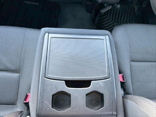 ハイエースバン ロングDX GLパッケージ ディーゼルターボ 後席エアコン 3,000cc BLUETOOTHオーディオ 社外ナビ テレビ バックカメラ 5ドア 社外アルミホイール 車検8年8月 AC100V ETC(34枚目)