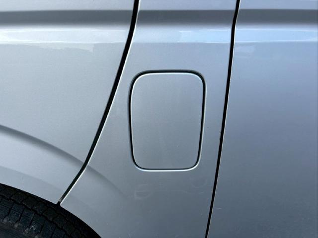 ハイエースバン ロングDX GLパッケージ ディーゼルターボ 後席エアコン 3,000cc BLUETOOTHオーディオ 社外ナビ テレビ バックカメラ 5ドア 社外アルミホイール 車検8年8月 AC100V ETC(44枚目)