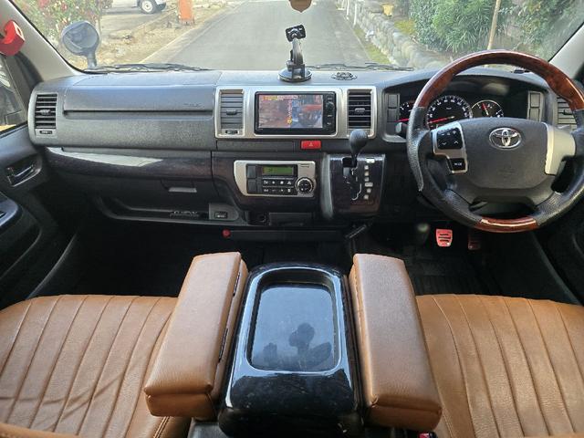 ハイエースバン ロングスーパーGL ディーゼルターボ プッシュスタート オプションLEDヘッドライト ルーフラック ス 革調シートカバー 社外アルミホイール 社外テールライト ハンドルスイッチ ビルトインETC(16枚目)