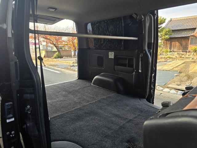 ハイエースバン ロングスーパーGL ディーゼルターボ プッシュスタート オプションLEDヘッドライト ルーフラック ス 革調シートカバー 社外アルミホイール 社外テールライト ハンドルスイッチ ビルトインETC(42枚目)