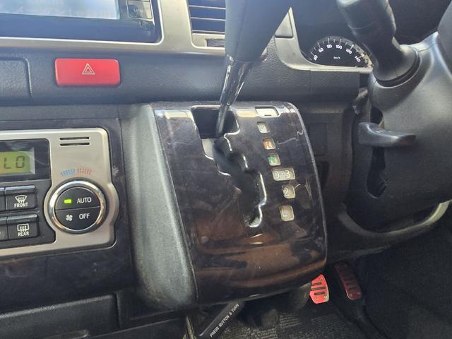 ハイエースバン ロングスーパーGL ディーゼルターボ プッシュスタート オプションLEDヘッドライト ルーフラック ス 革調シートカバー 社外アルミホイール 社外テールライト ハンドルスイッチ ビルトインETC(49枚目)