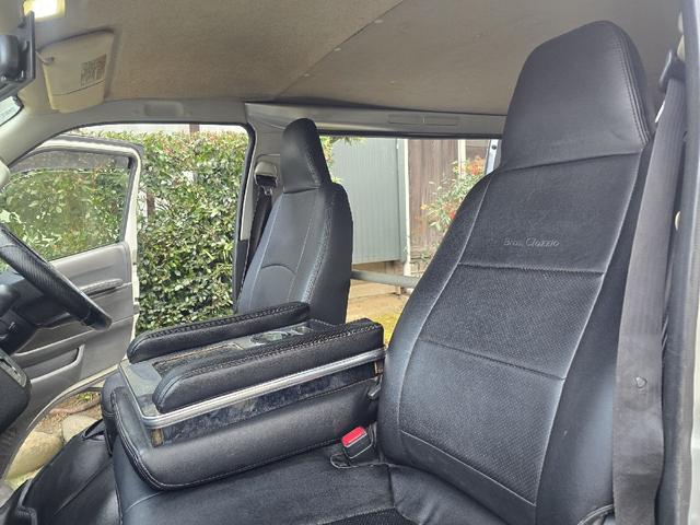 ハイエースバン ロングDX GLパッケージ ディーゼルターボ オプションLEDヘッドライト 3000cc 社外ホイール 両側スライドドア 革調シートカバー テレビ ドラレコ ナビ BLUETOOTHオーディオ バックカメラ ETC AC100V(29枚目)