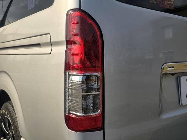 ハイエースバン ロングDX GLパッケージ ディーゼルターボ オプションLEDヘッドライト 3000cc 社外ホイール 両側スライドドア 革調シートカバー テレビ ドラレコ ナビ BLUETOOTHオーディオ バックカメラ ETC AC100V(39枚目)