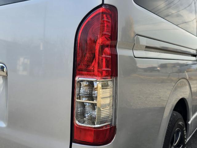 ハイエースバン ロングDX GLパッケージ ディーゼルターボ オプションLEDヘッドライト 3000cc 社外ホイール 両側スライドドア 革調シートカバー テレビ ドラレコ ナビ BLUETOOTHオーディオ バックカメラ ETC AC100V(40枚目)