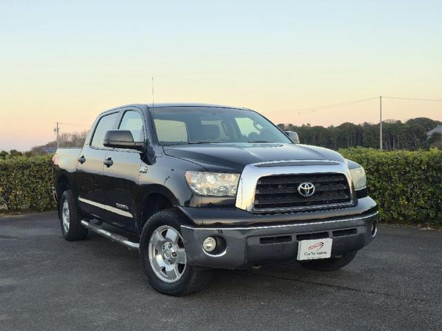 タンドラ クルーマックス　ＳＲ５　ＴＲＤオフロードＰＫＧ　４ＷＤ　サンルーフ　５．７Ｌ　Ｖ８　ＪＢＬサウンドシステム　国内ワンオーナー　クルーズコントロール　本国取説　マルチコントロールステアリング　純正アルミホイール　ＥＴＣ（4枚目）