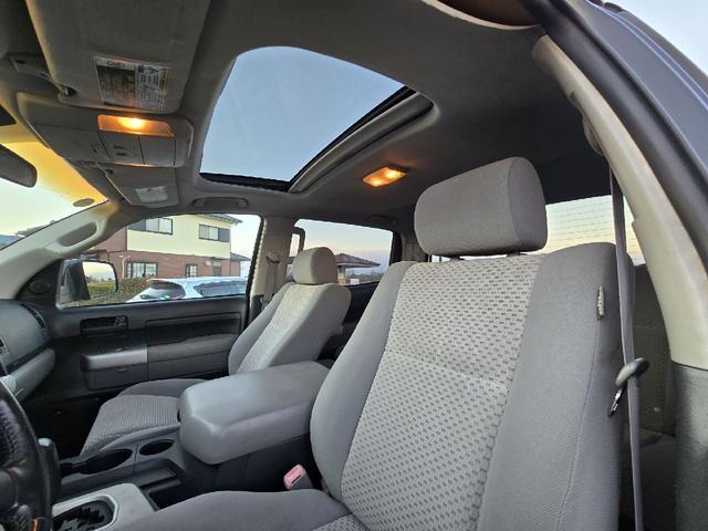 タンドラ クルーマックス　ＳＲ５　ＴＲＤオフロードＰＫＧ　４ＷＤ　サンルーフ　５．７Ｌ　Ｖ８　ＪＢＬサウンドシステム　国内ワンオーナー　クルーズコントロール　本国取説　マルチコントロールステアリング　純正アルミホイール　ＥＴＣ（14枚目）