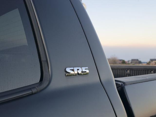 タンドラ クルーマックス　ＳＲ５　ＴＲＤオフロードＰＫＧ　４ＷＤ　サンルーフ　５．７Ｌ　Ｖ８　ＪＢＬサウンドシステム　国内ワンオーナー　クルーズコントロール　本国取説　マルチコントロールステアリング　純正アルミホイール　ＥＴＣ（49枚目）